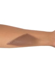 Concealer, W82-For warm yellow olive medium /medium dark undertones